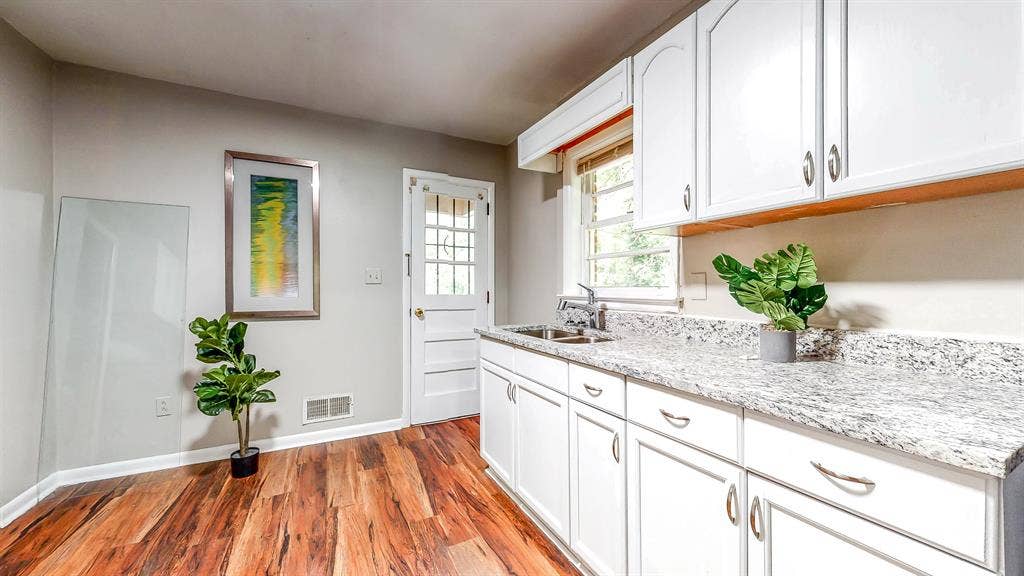 9 BR in Atlanta