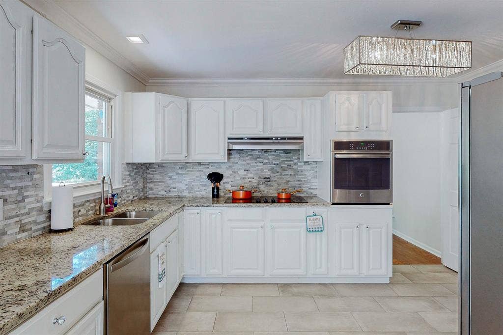 7 BR in Carrollton