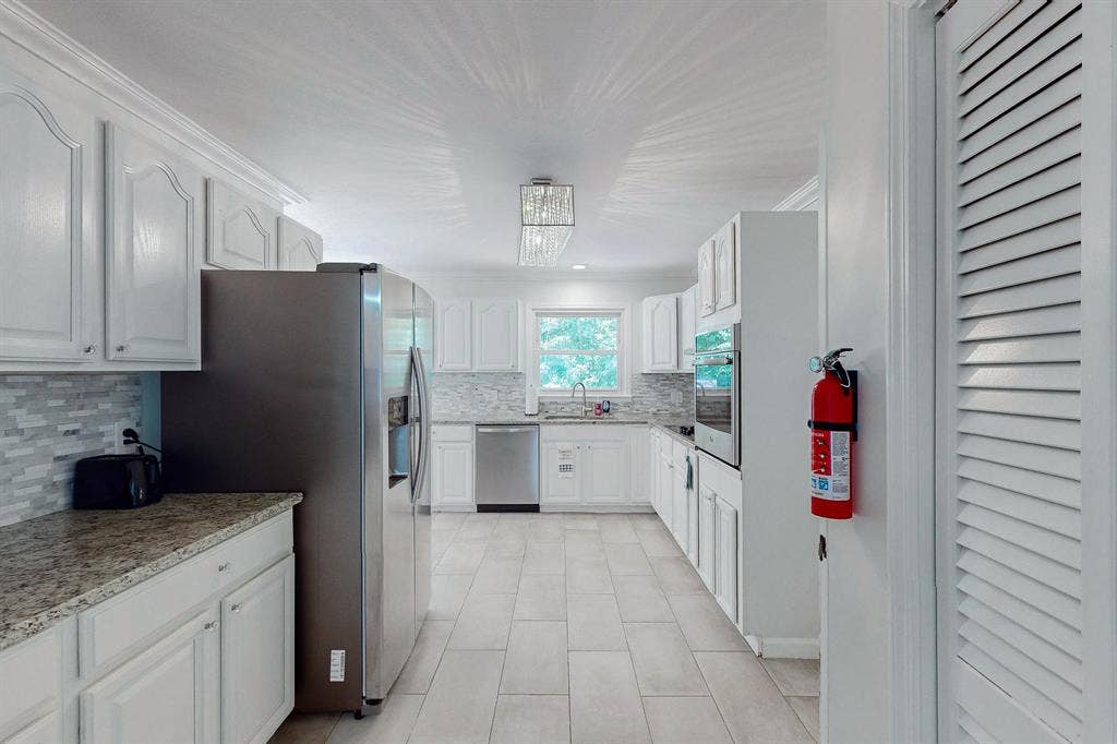 7 BR in Carrollton