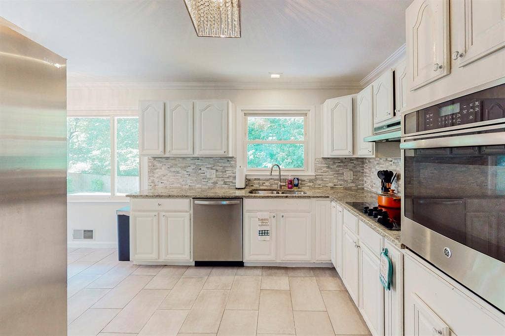 7 BR in Carrollton