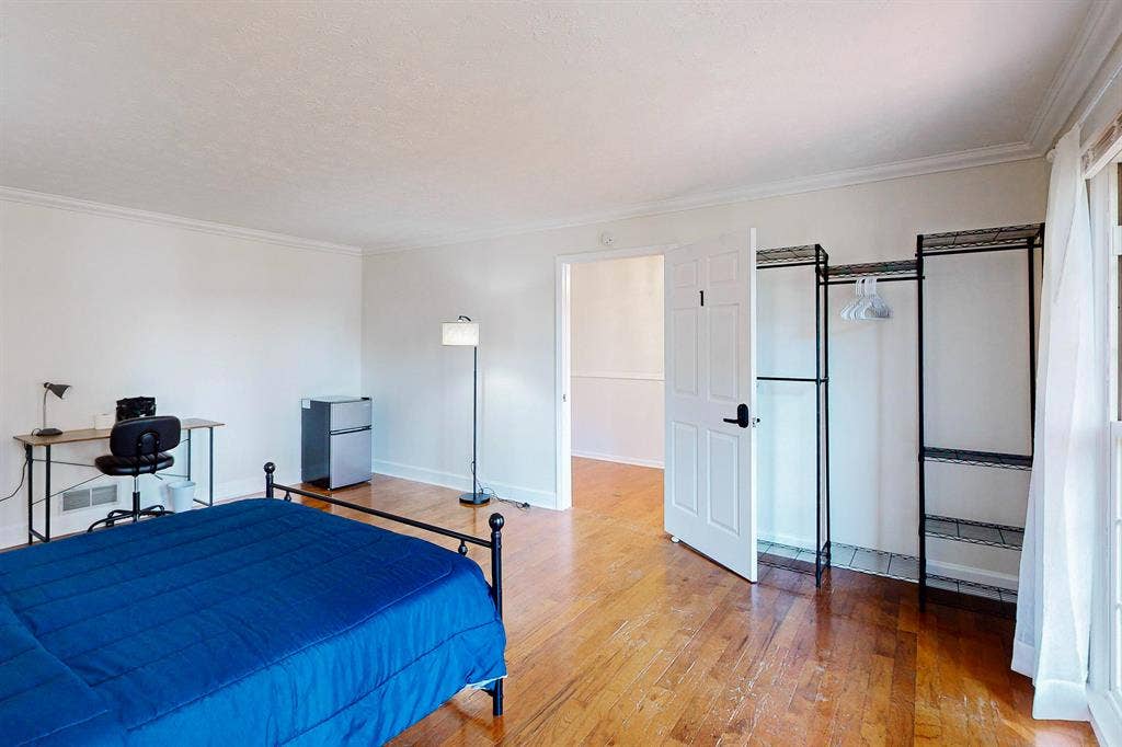 7 BR in Carrollton