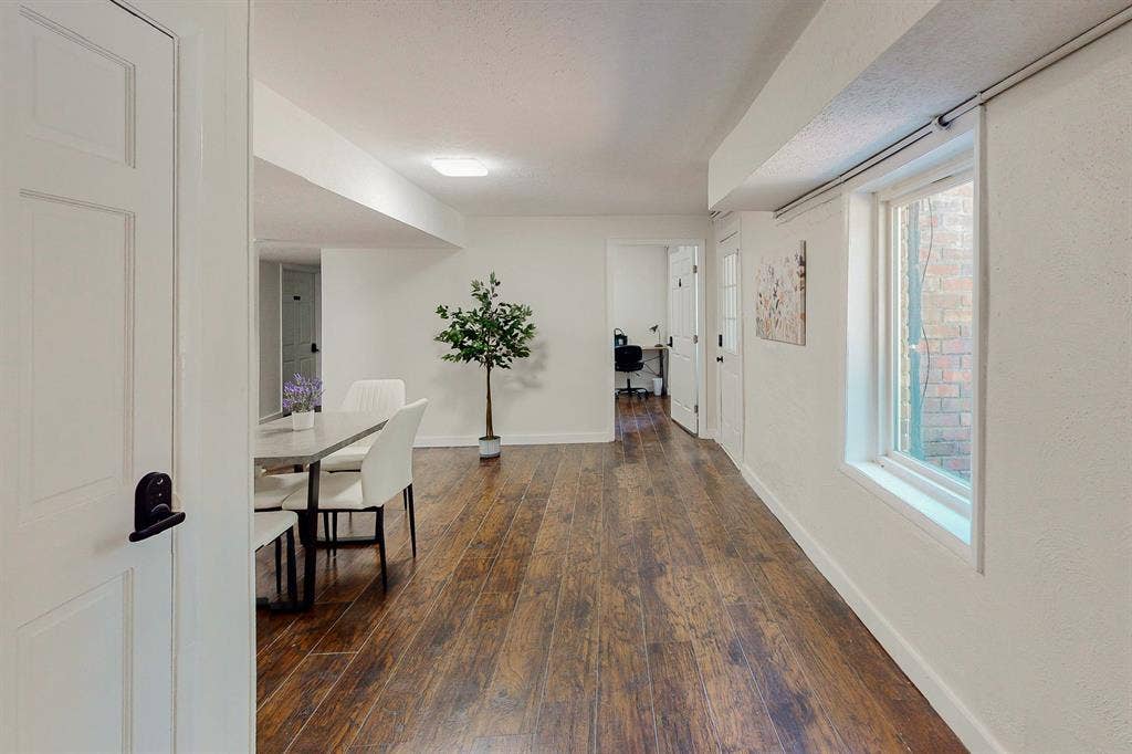 7 BR in Carrollton