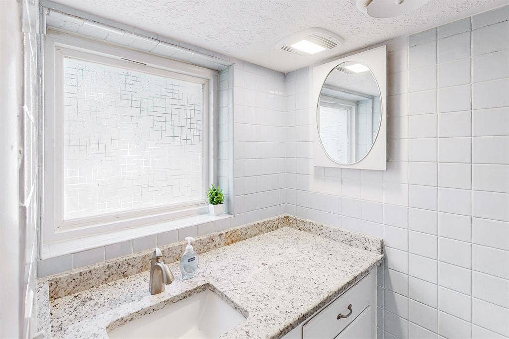 7 BR in Carrollton