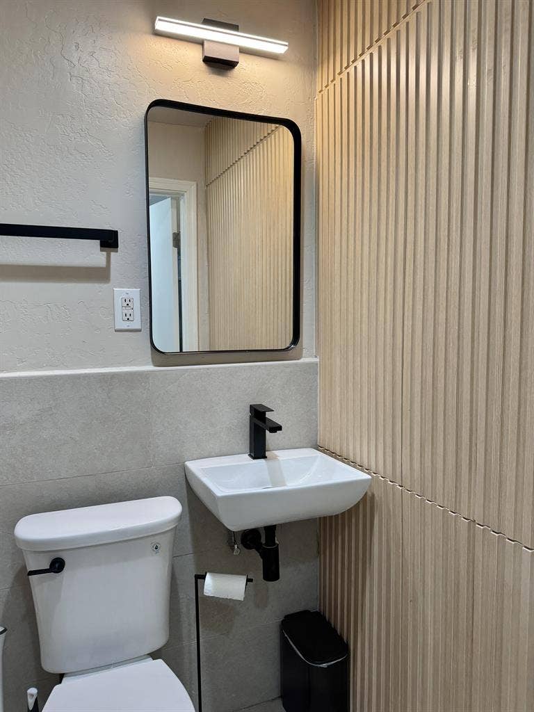 8 BR in Phoenix