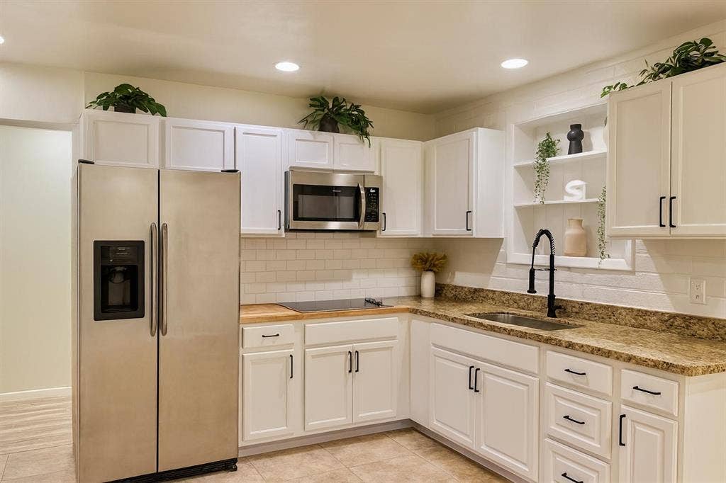 8 BR in Phoenix