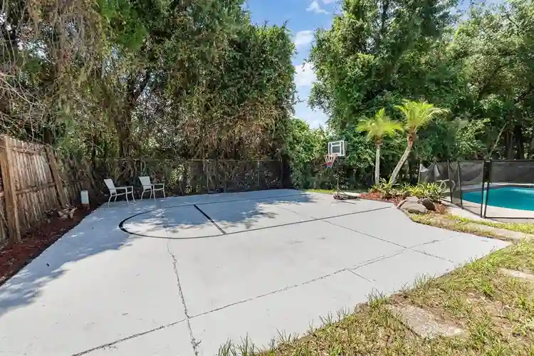 6 BR in Altamonte Springs