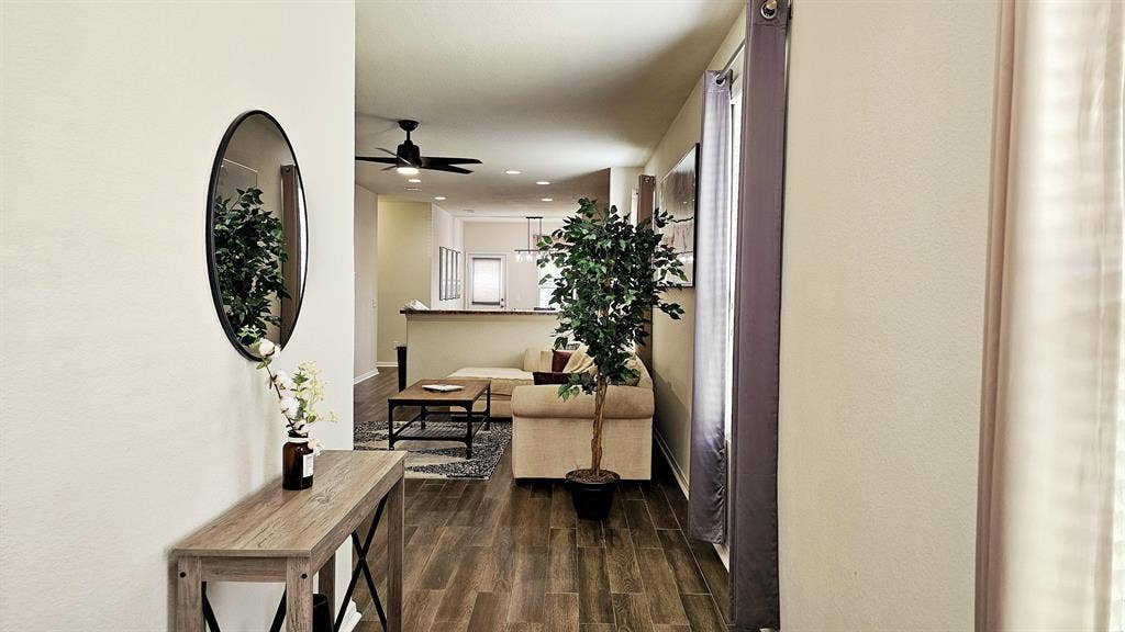 4 BR in Houston