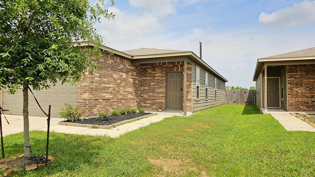 4 BR in Houston