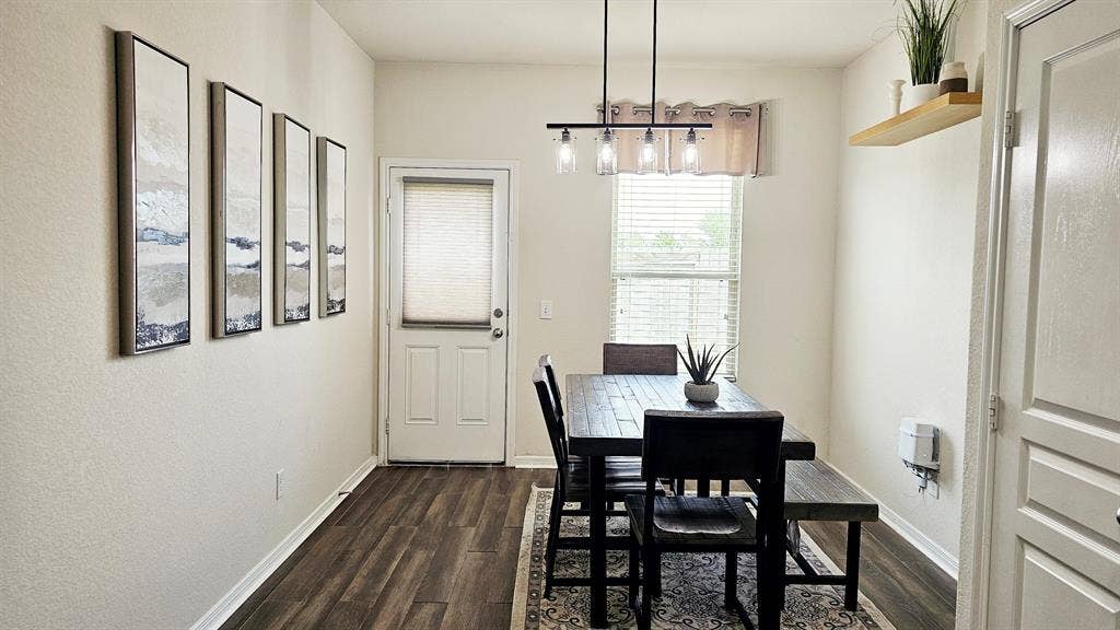 4 BR in Houston