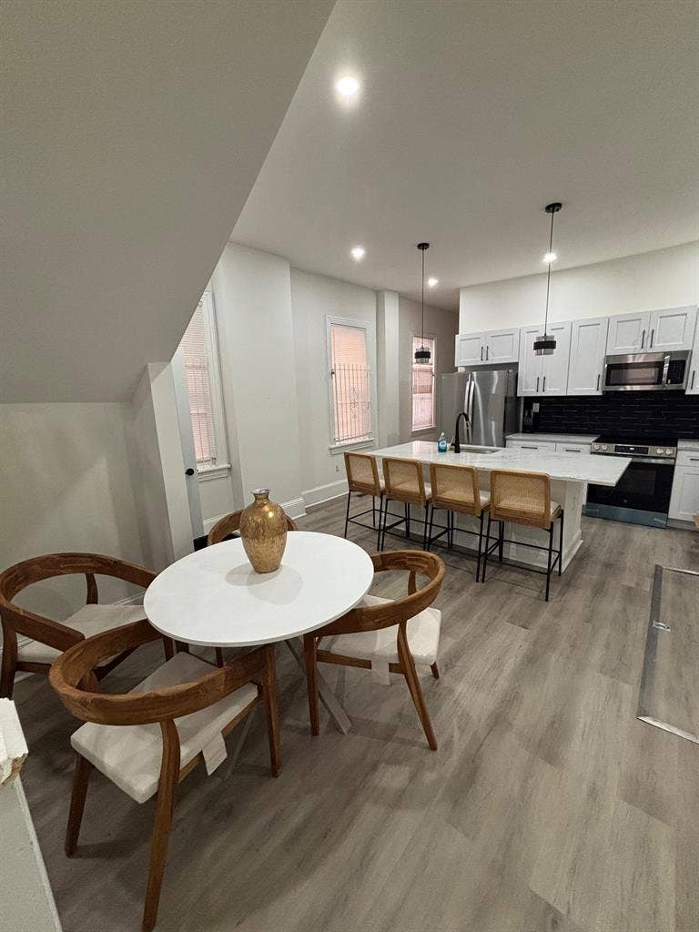 5 BR in Philadelphia