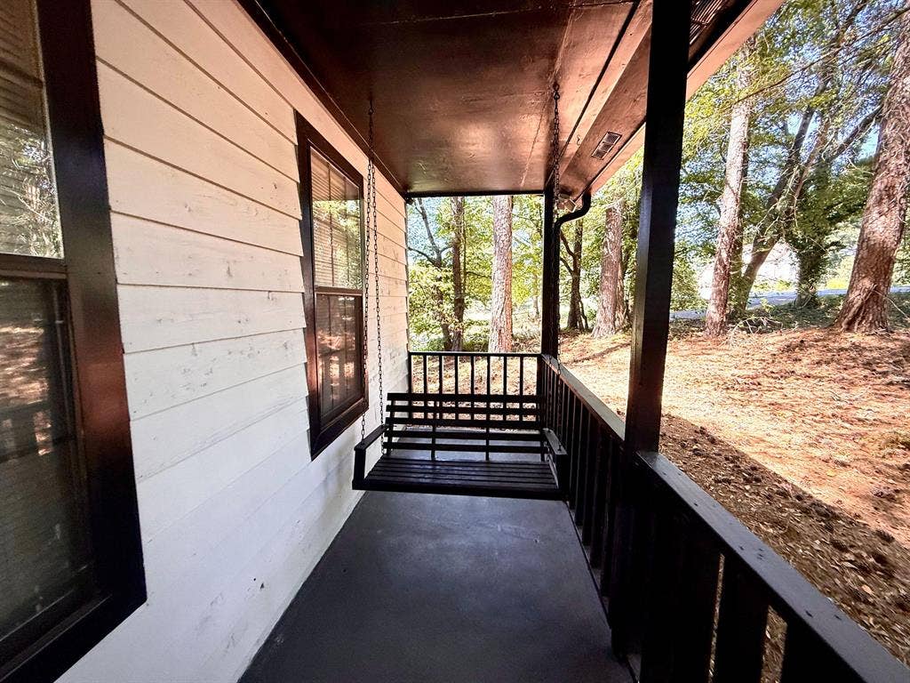 5 BR in Lawrenceville