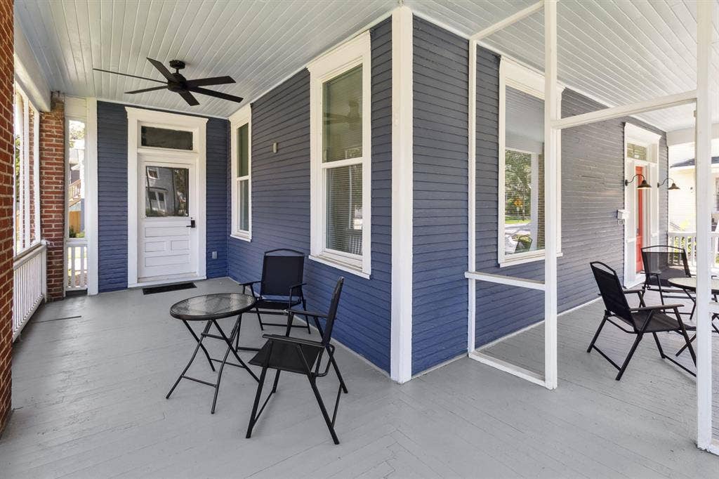 8 BR in Savannah