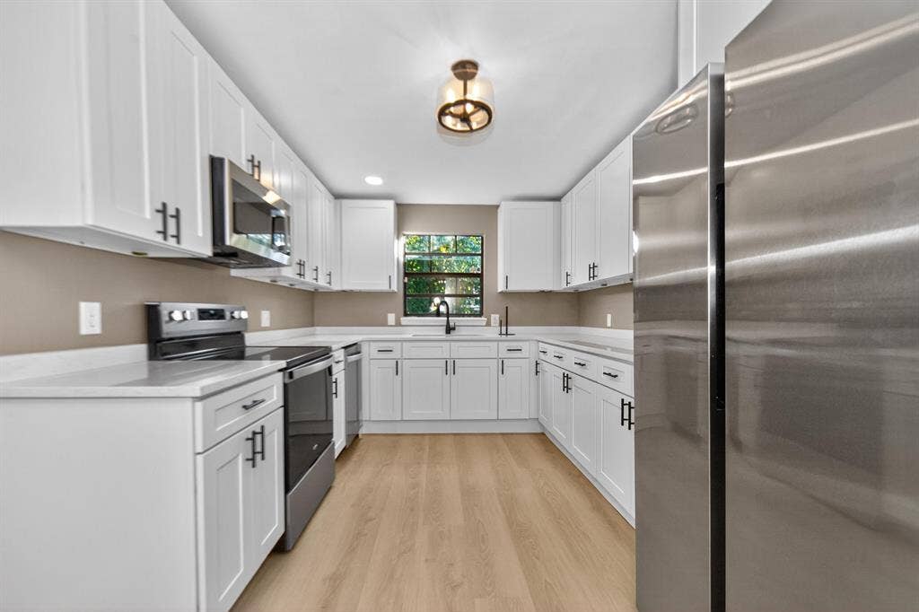 4 BR in Apopka