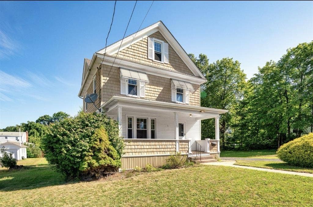 Looking for roommate