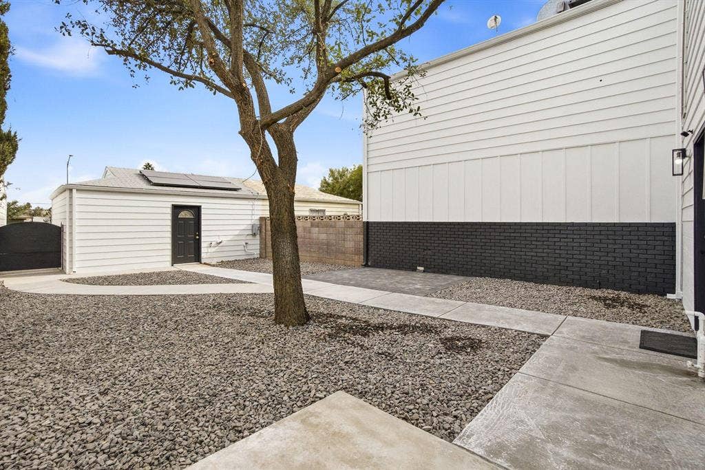4 BR in Las Vegas