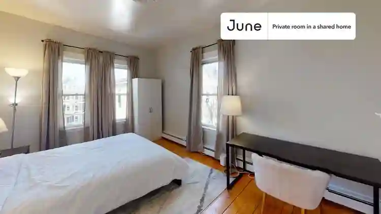 3 BR in Boston