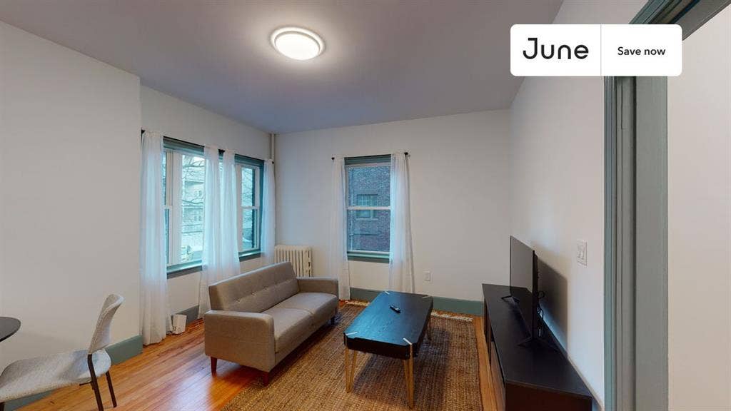 1 BR in Boston