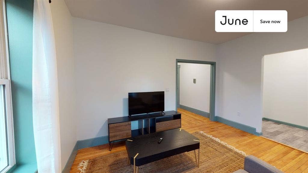 1 BR in Boston
