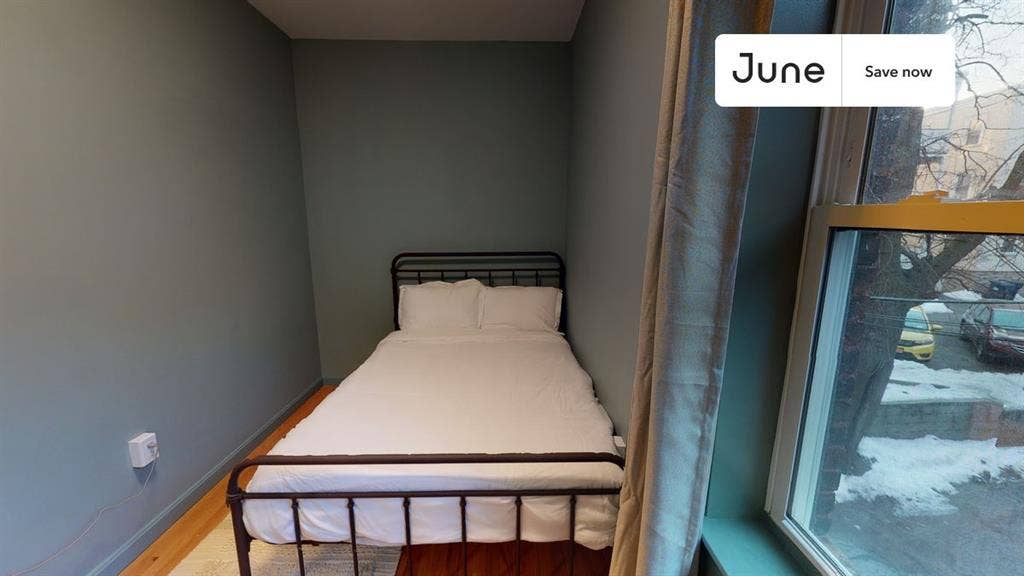 1 BR in Boston