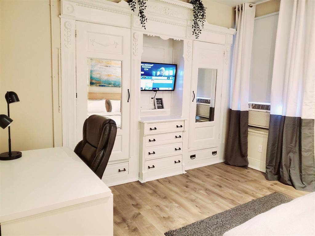 4 BR in Philadelphia