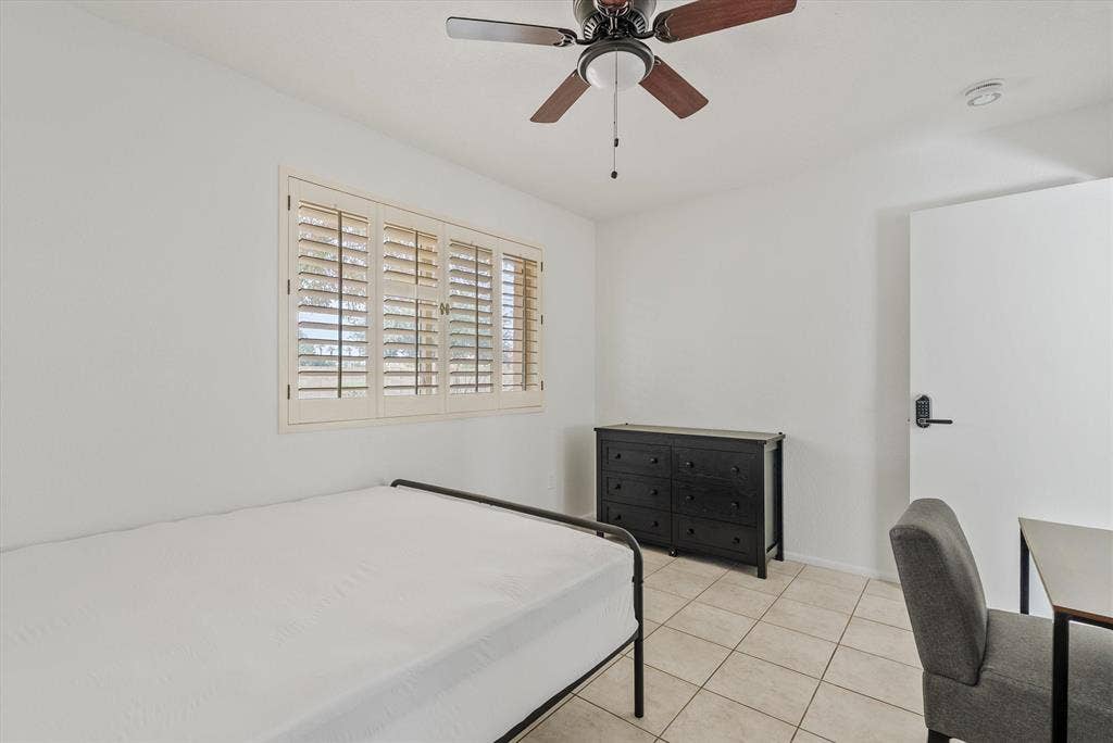 7 BR in Glendale