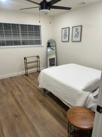FULLY FURNISHED PRIVATE ROOM