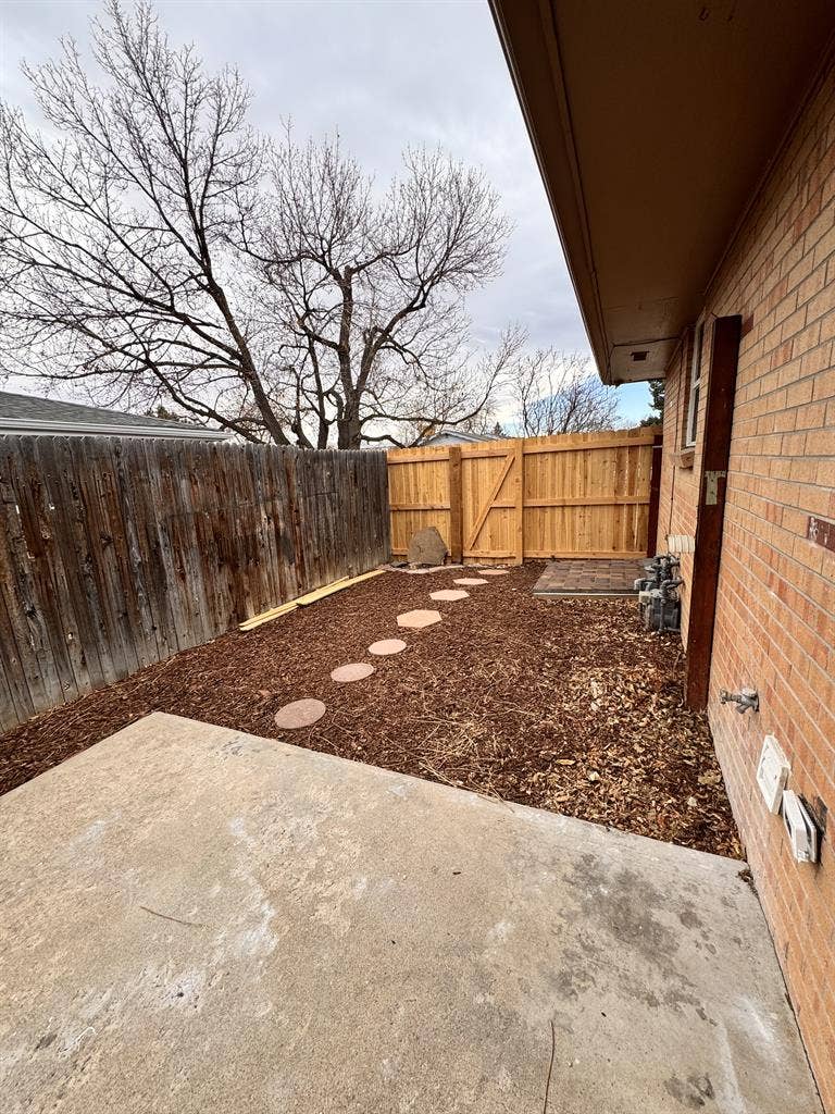 3Br 2Ba 1/2 Duplex available
