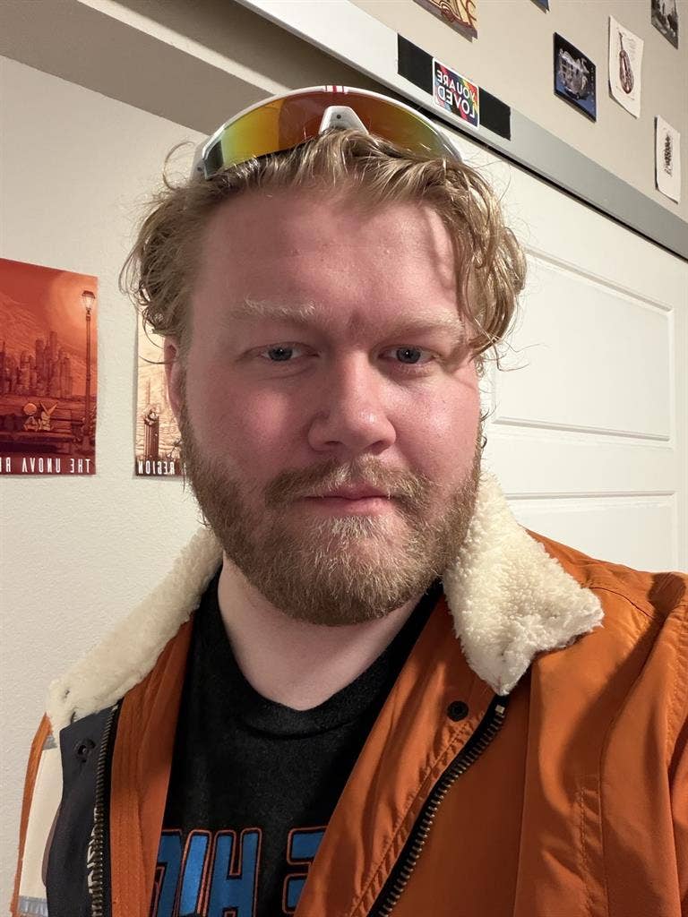 👀4 Roommate in Castle Rock