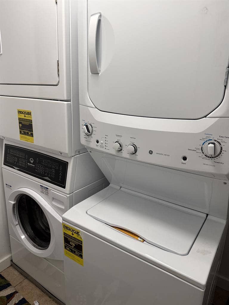 $700 Private, furnished bedroom