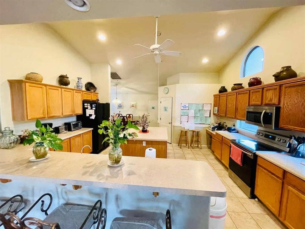 Medium Room for Rent