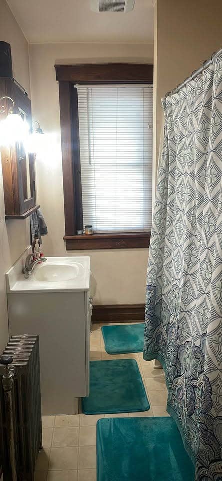 Roommate Wanted