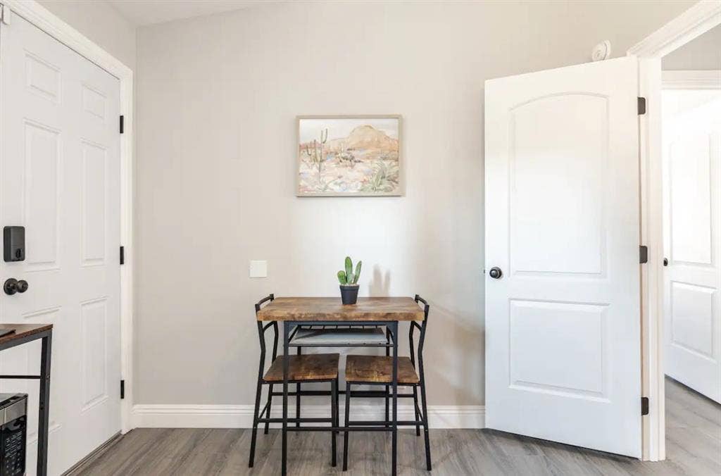 Private Casita| Gated Entry|Parking