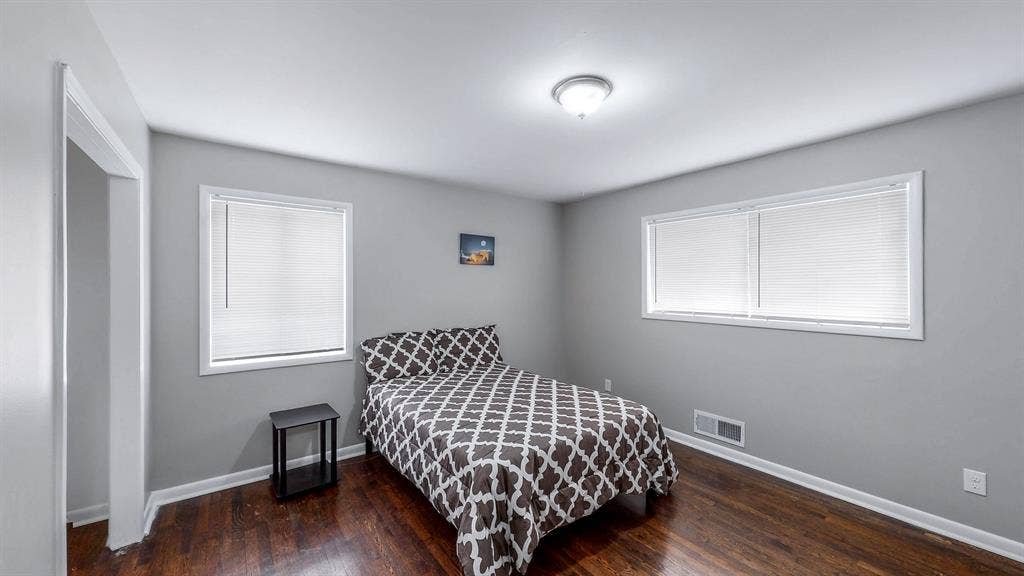 6 BR in Decatur