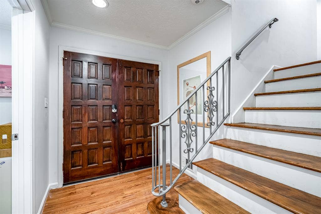 6 BR in Stone Mountain