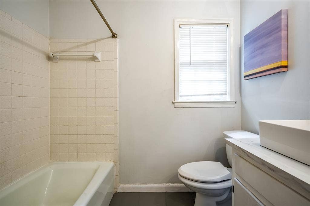 6 BR in Stone Mountain