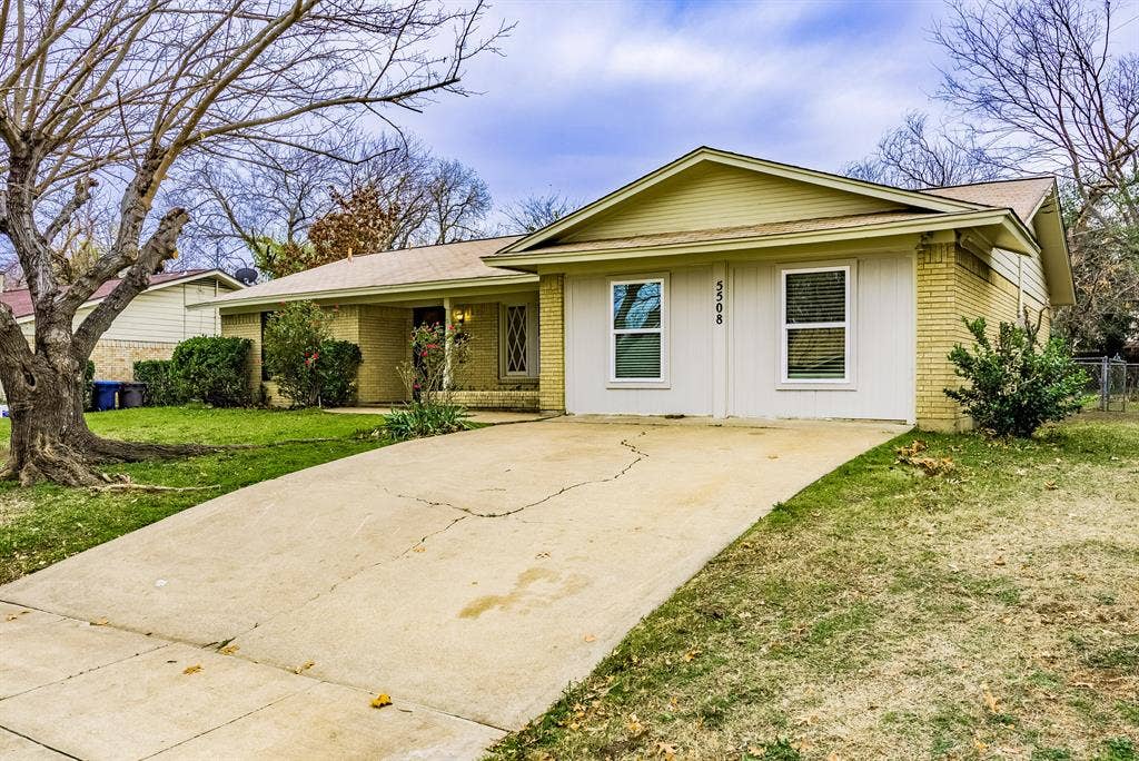 8 BR in Fort Worth
