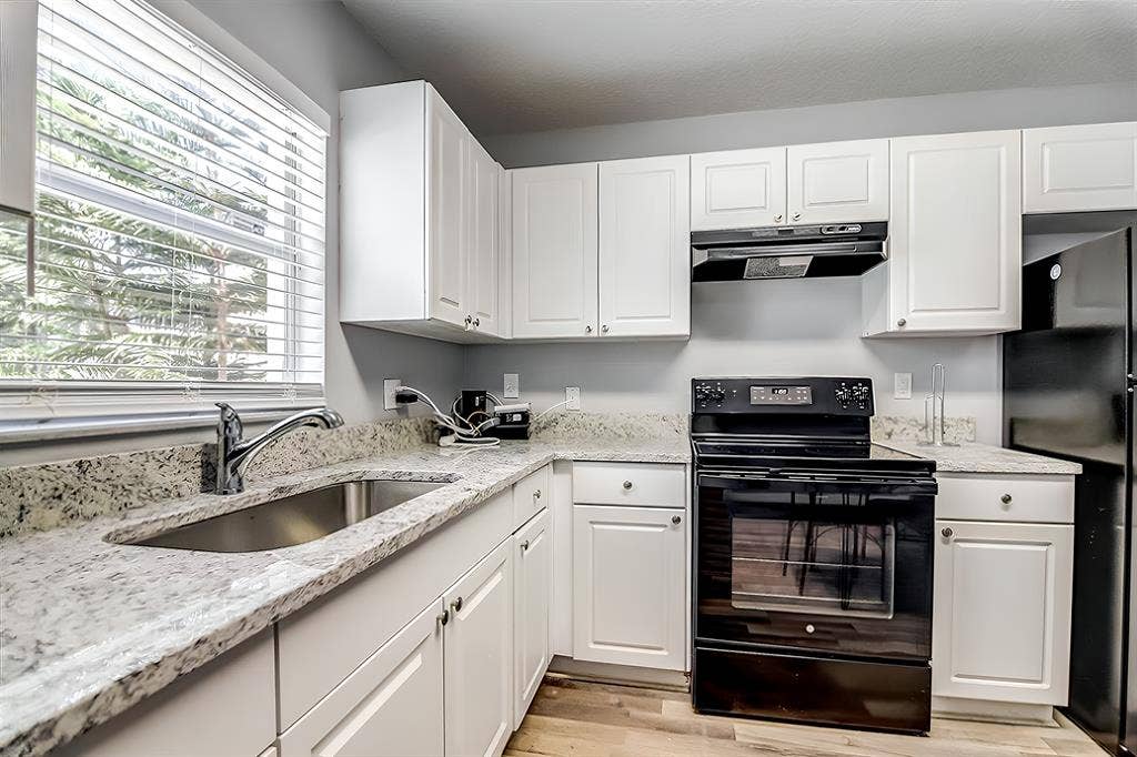 6 BR in Tampa