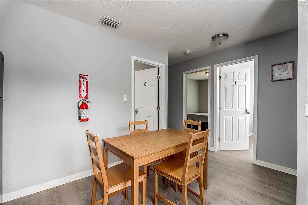 6 BR in Tampa