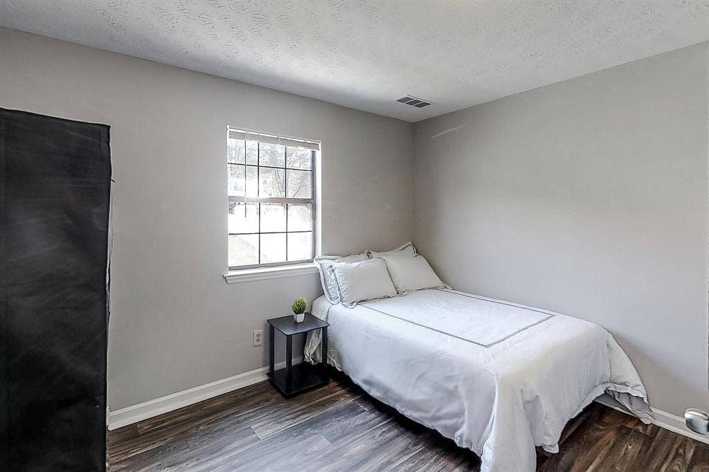 9 BR in Atlanta