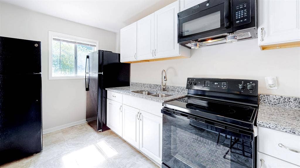 9 BR in Jonesboro