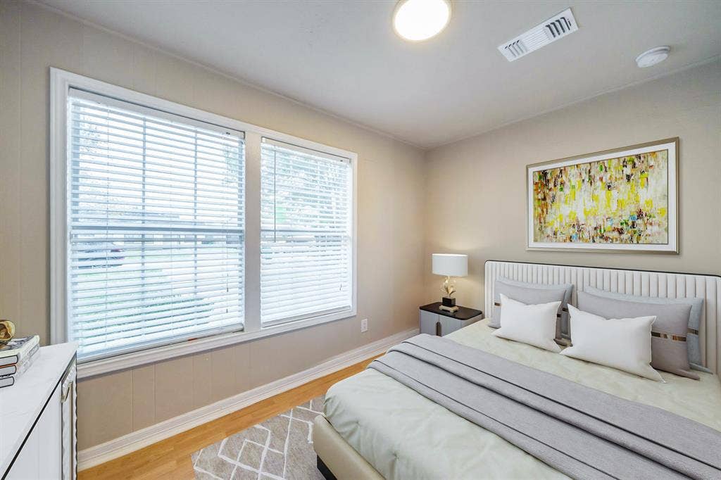 9 BR in Houston