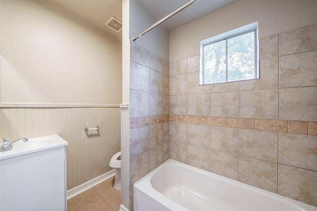 9 BR in Houston