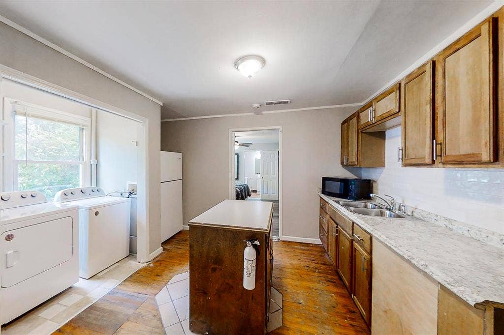 3 BR in Atlanta
