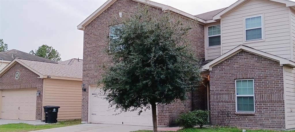 6 BR in Houston