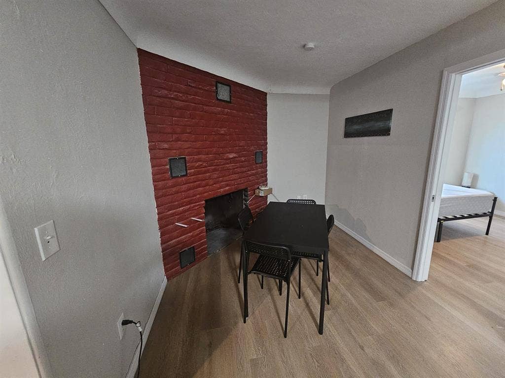 12 BR in St. Petersburg