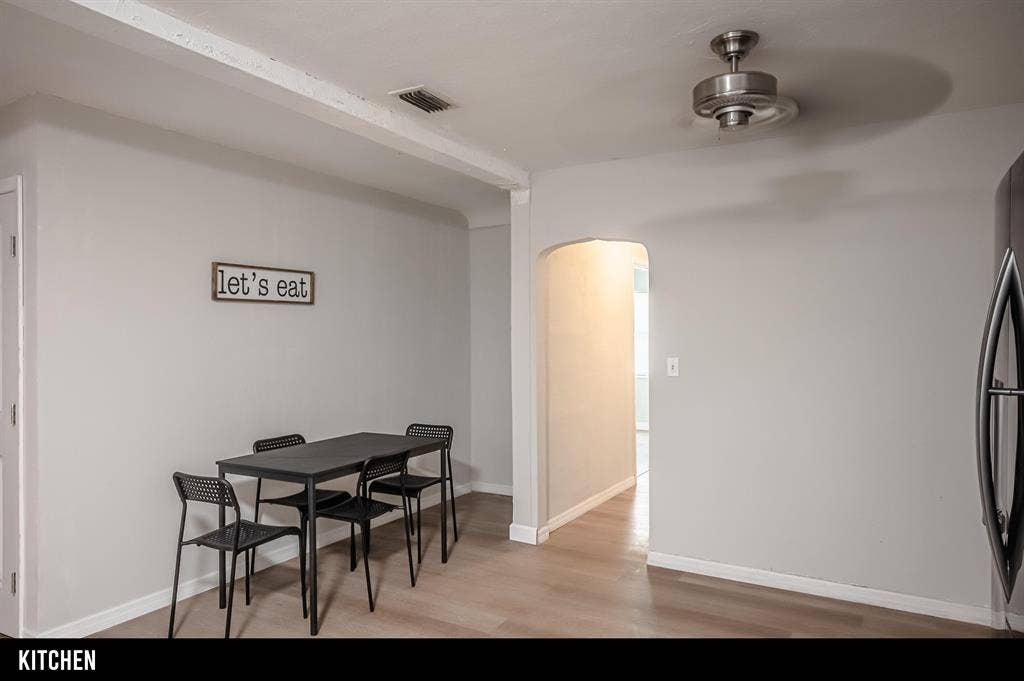12 BR in St. Petersburg