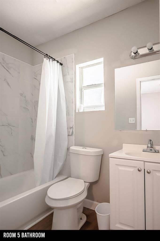 12 BR in St. Petersburg