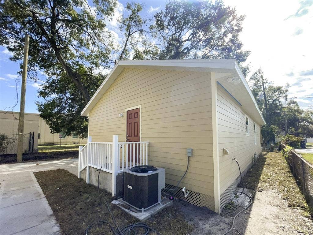 3 BR in Orlando