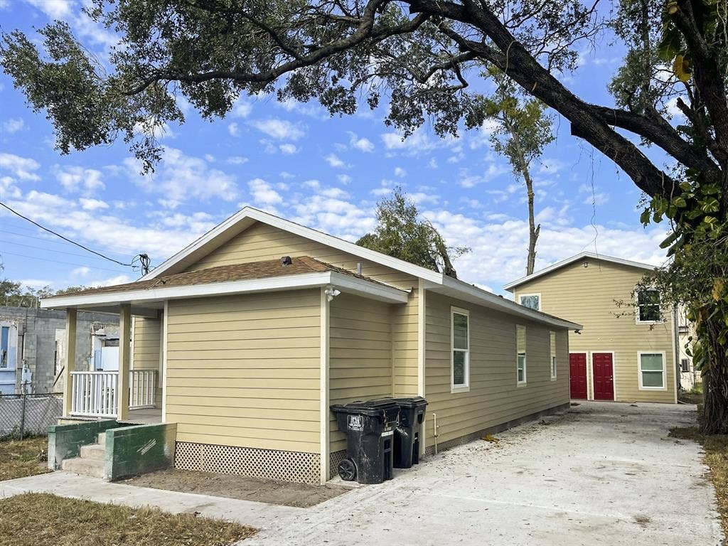 3 BR in Orlando