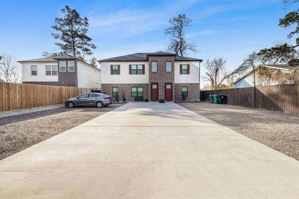 5 BR in Houston